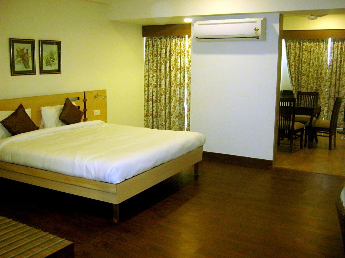 Savoy Greens Hotel Kasauli Exterior photo